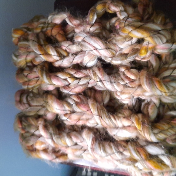 Hand Crochet Infinity Scarf Soft Wool - Picture 3 of 5